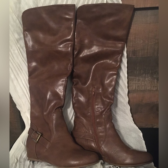 ALDO Women’s SKARIVANO Over The knee boots in brown - Picture 2 of 2